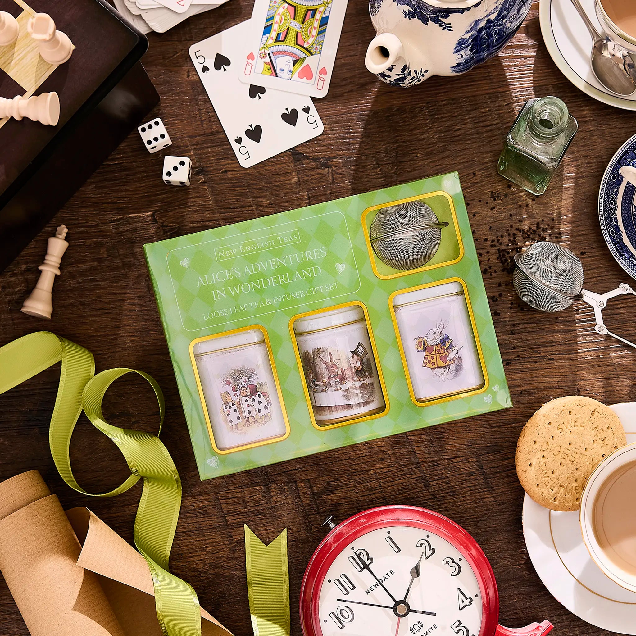 Alice In Wonderland Loose Tea & Infuser Gift Set – New English Teas
