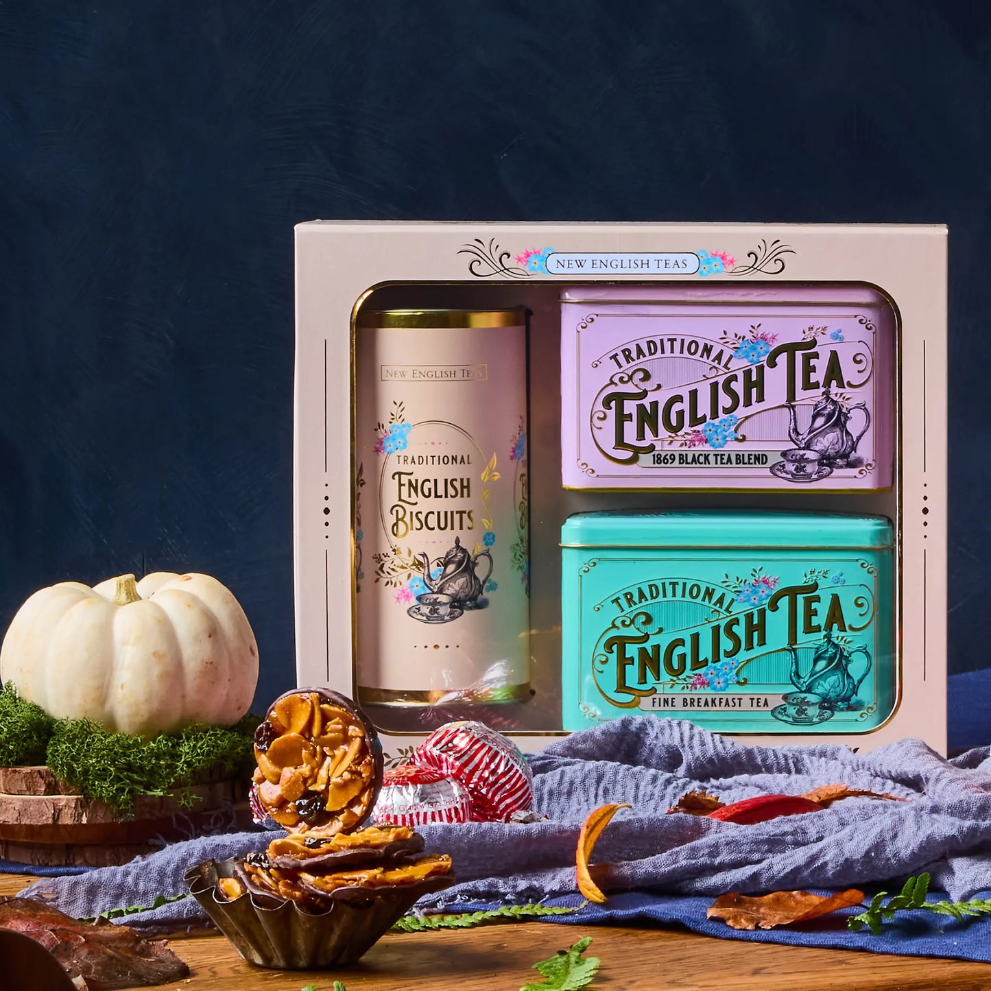 Tea & Biscuits Vintage Victorian Gift Set by New English Teas