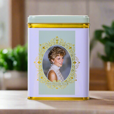 Royal Family Portrait Tea Tin